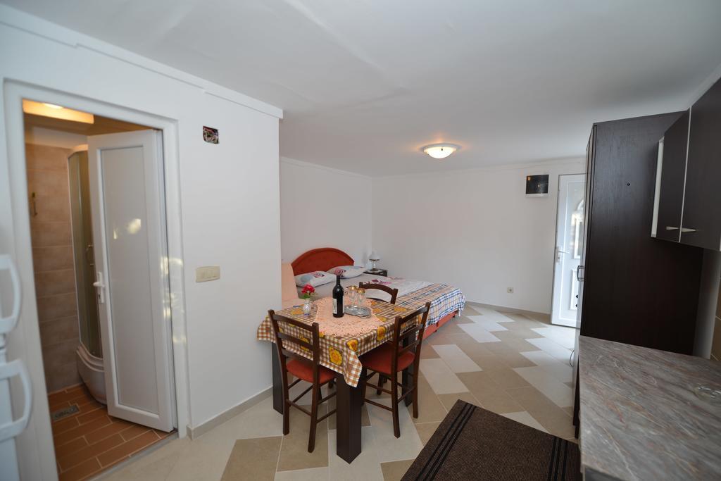 Apartments Simonovic Tivat Exterior photo