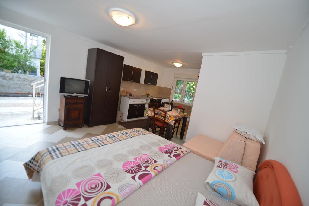 Apartments Simonovic Tivat Exterior photo